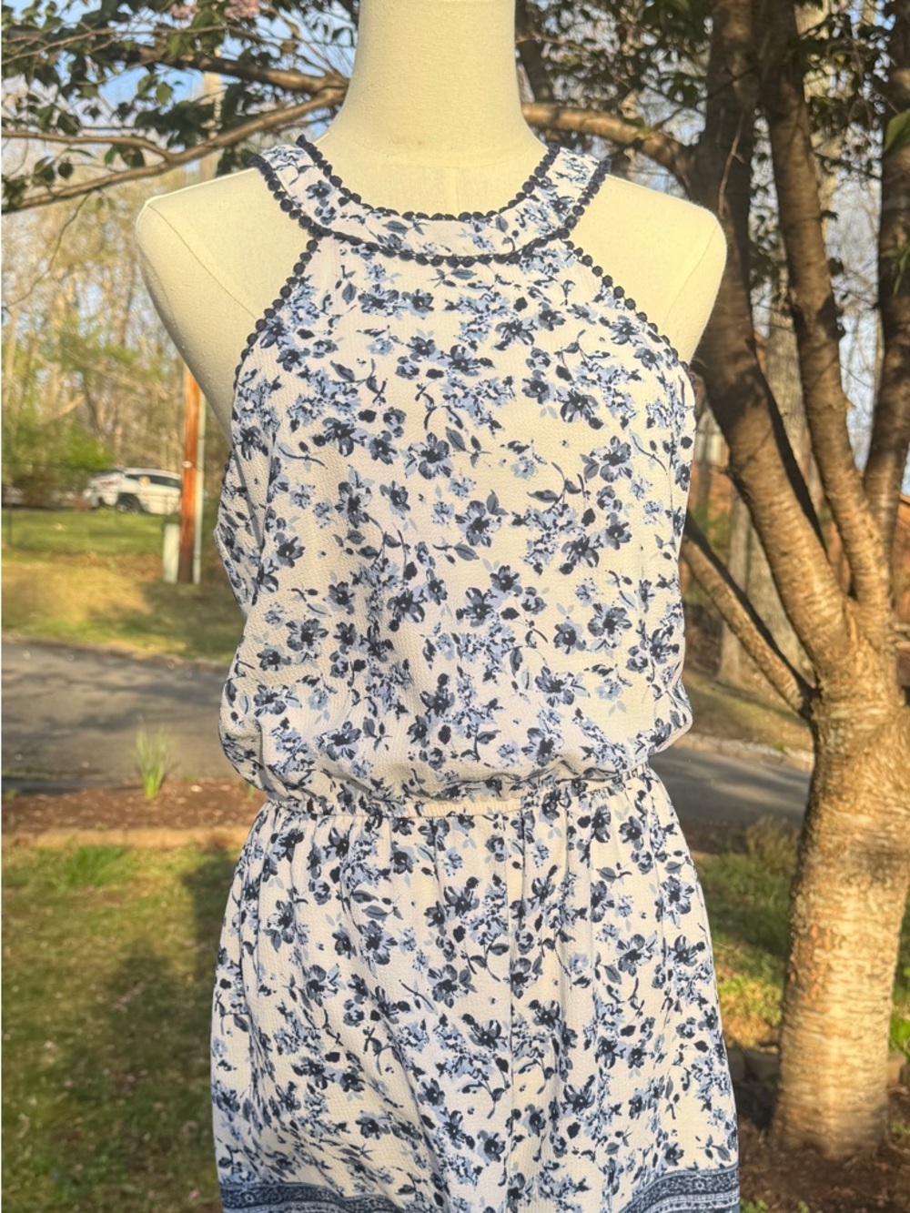 EUC Altar’d State Blue Floral Romper Tie Back Stretch Waist Medium - Picture 2 of 8